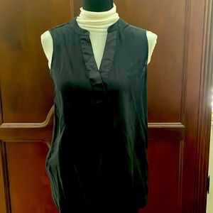 Banana republic silk size small washable sleeveless top